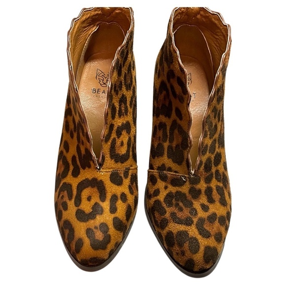 BEAST FASHION Faux Leather Pony Style Scalloped Edge Booties US Sz 6.5 - Picture 3 of 10